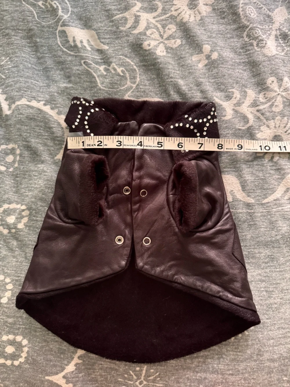 N/A black faux